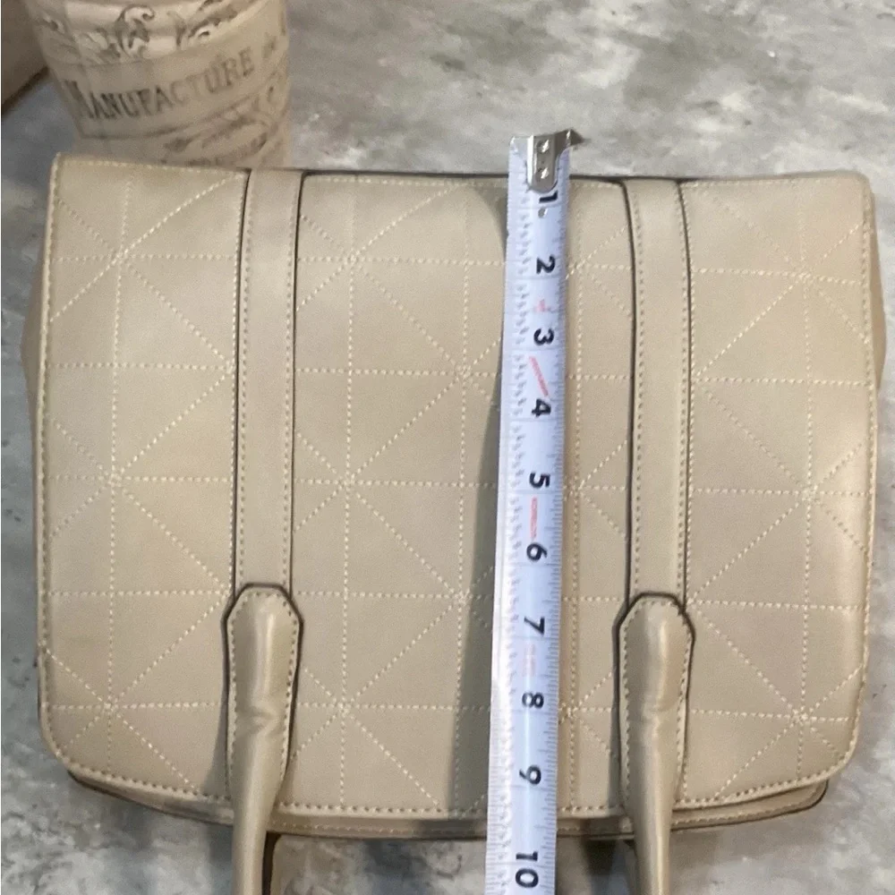 Nine West Beige Structured Satchel – Elegant Everyday Tote Stiched Quilt Design